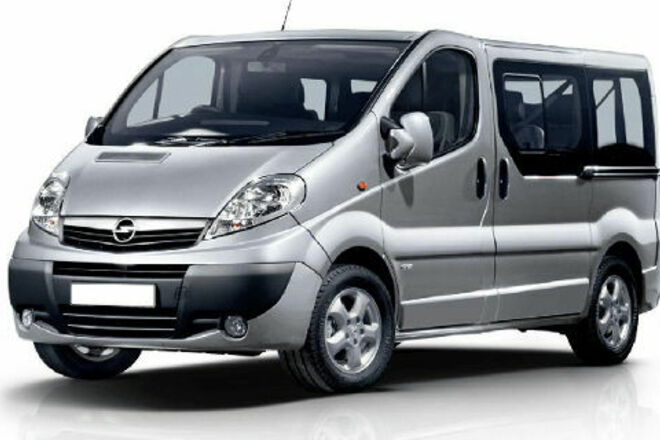 Opel Vivaro 9 seats